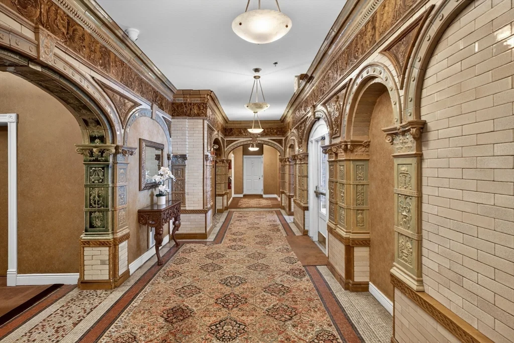 2 bed, 2 bath apartment for rent at 4 Charlesgate E Unit 701, Back Bay — photo 27 of 33