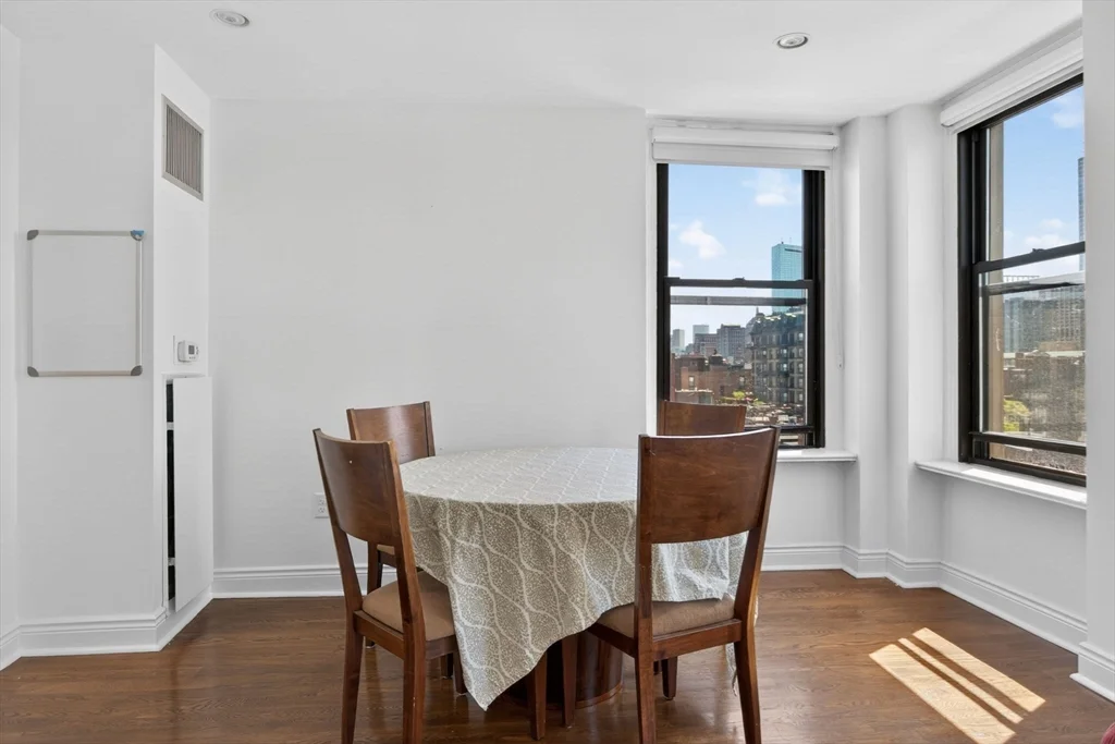 2 bed, 2 bath apartment for rent at 4 Charlesgate E Unit 701, Back Bay — photo 7 of 33