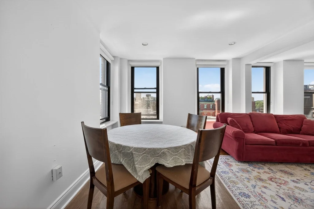 2 bed, 2 bath apartment for rent at 4 Charlesgate E Unit 701, Back Bay — photo 6 of 33