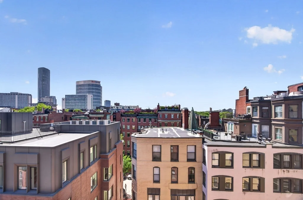 2 bed, 2 bath apartment for rent at 4 Charlesgate E Unit 701, Back Bay — photo 20 of 33