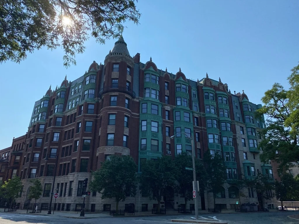 1 bed, 1 bath apartment for rent at 4 Charlesgate East Unit 103, Back Bay — photo 1 of 17
