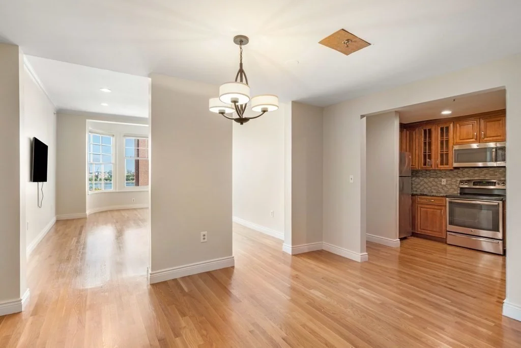 2 bed, 2 bath apartment for rent at 4 Charlesgate East Unit 605, Back Bay — photo 6 of 27