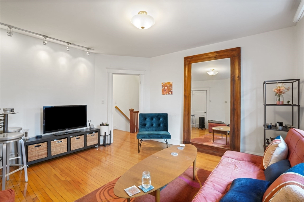 2 bed, 1 bath apartment for rent at 4 Chauncy Ter Unit 3, Neighborhood Nine — photo 3 of 8