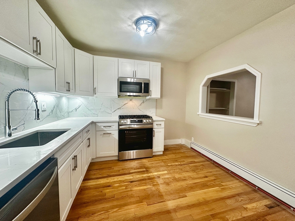 3 bed, 1 bath apartment for rent at 4 Chesterton St Unit 3, Roxbury — photo 2 of 9