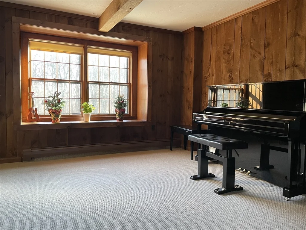 3 bed, 2 bath apartment for rent at 4 Chestnut St, Hopkinton — photo 4 of 20