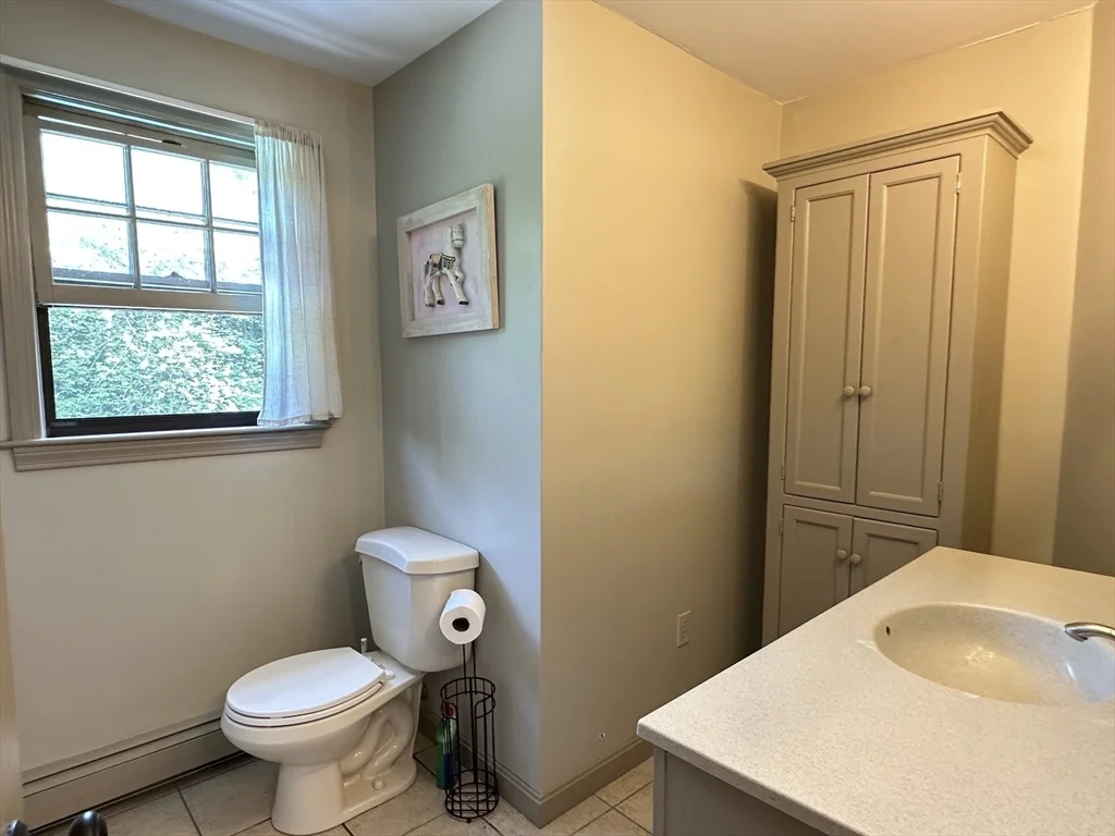 3 bed, 2 bath apartment for rent at 4 Chestnut St, Hopkinton — photo 13 of 20