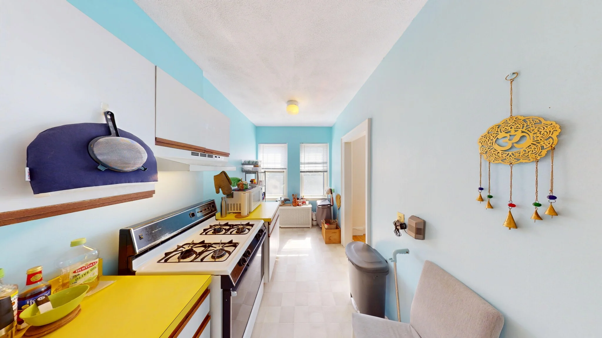 1 bed, 1 bath apartment for rent at 4 Chiswick Rd Unit 27, Brighton — photo 4 of 11