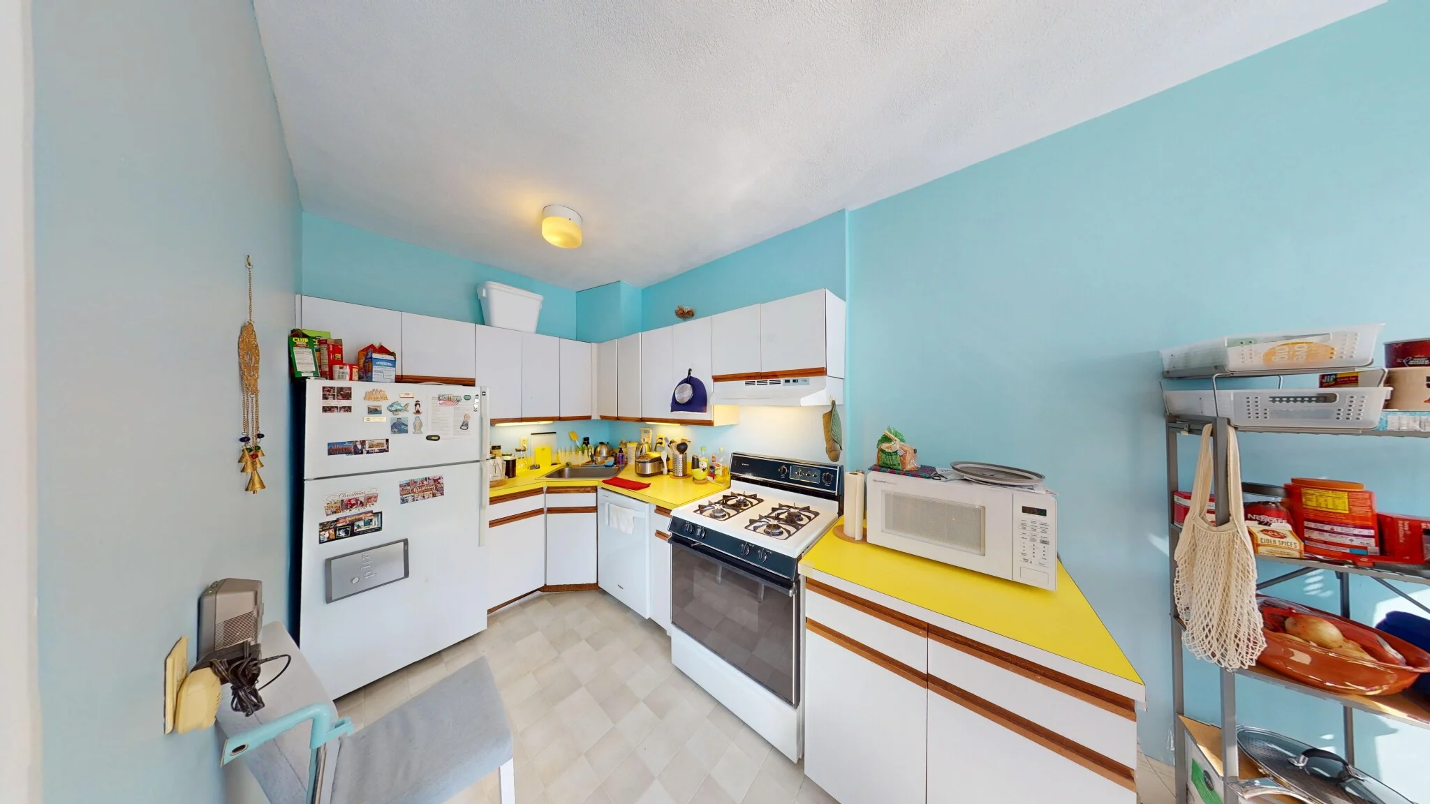 1 bed, 1 bath apartment for rent at 4 Chiswick Rd Unit 27, Brighton — photo 3 of 11