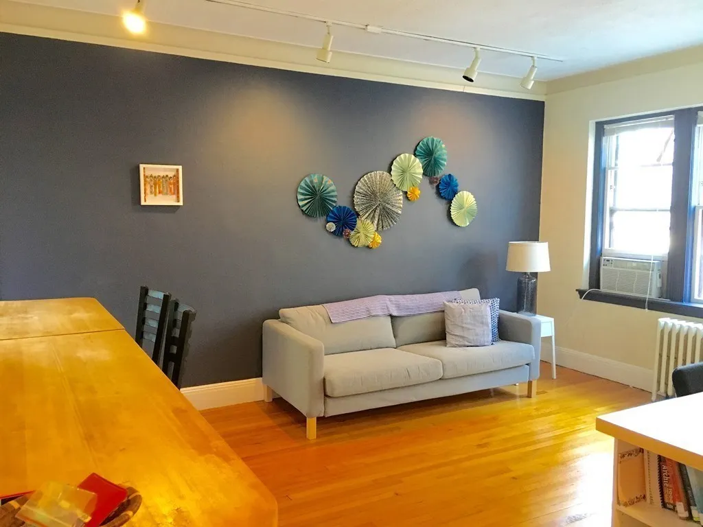 1 bed, 1 bath apartment for rent at 4 Chiswick Rd Unit 5, Brighton — photo 1 of 11
