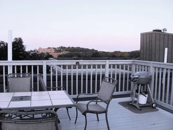 1 bed, 1 bath apartment for rent at 4 Chiswick Rd Unit 5, Brighton — photo 10 of 11