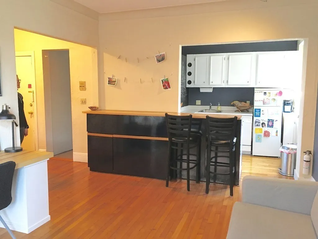 1 bed, 1 bath apartment for rent at 4 Chiswick Rd Unit 5, Brighton — photo 2 of 11