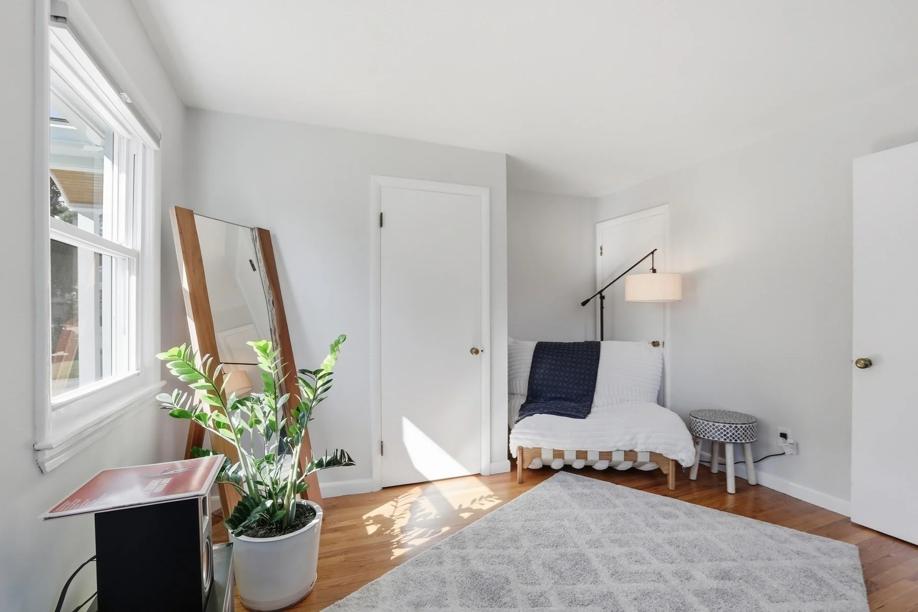 2 bed, 1 bath apartment for rent at 4 Claire, Amesbury — photo 8 of 12