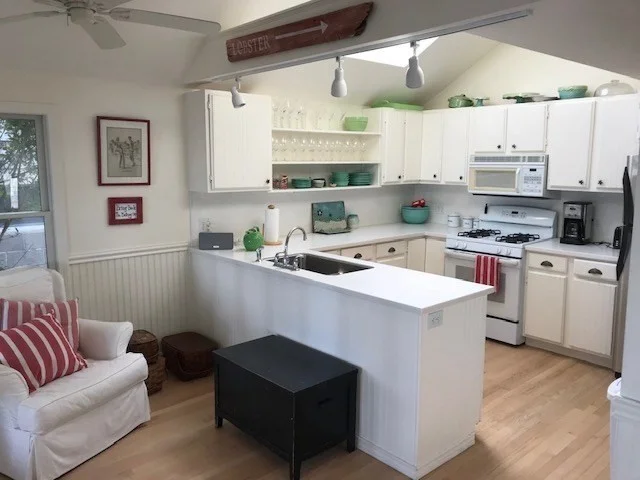 2 bed, 1 bath apartment for rent at 4 Cliff Rd Unit -, Little Neck — photo 3 of 17