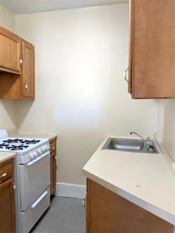 1 bed, 1 bath apartment for rent at 4 Cogswell Ave Unit 31, North Cambridge — photo 7 of 20