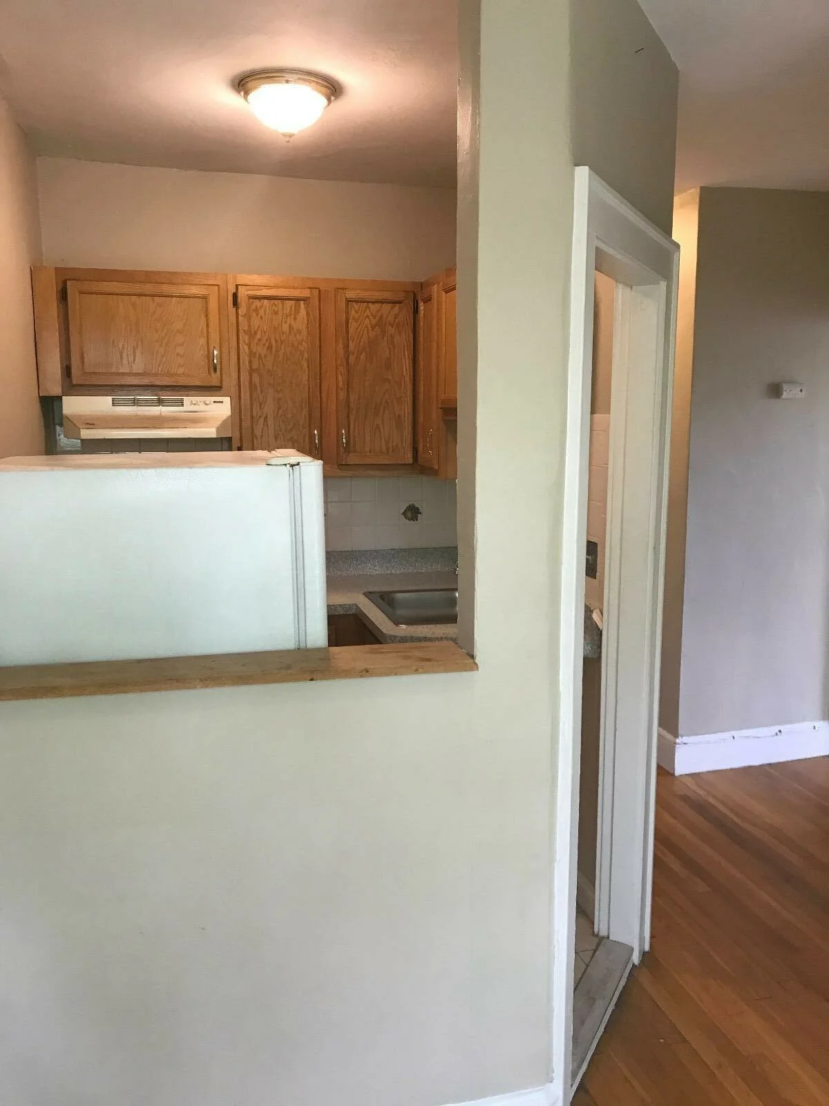 Studio bed, 1 bath apartment for rent at 4 Cogswell Ave Unit 4, North Cambridge — photo 8 of 8