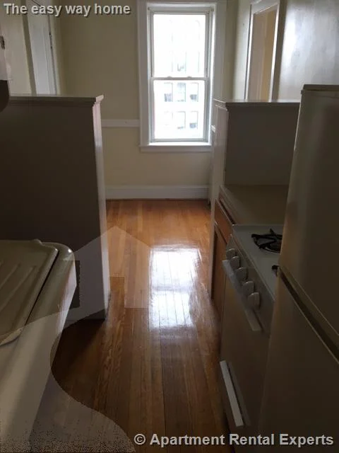 Studio bed, 1 bath apartment for rent at 4 Cogswell Ave Unit 45, North Cambridge — photo 4 of 7