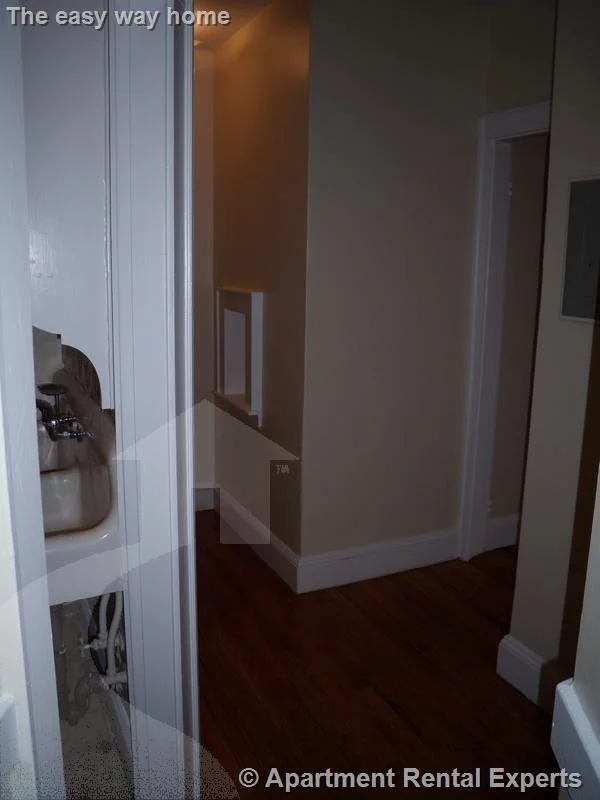 Studio bed, 1 bath apartment for rent at 4 Cogswell Ave Unit 7, North Cambridge — photo 9 of 9