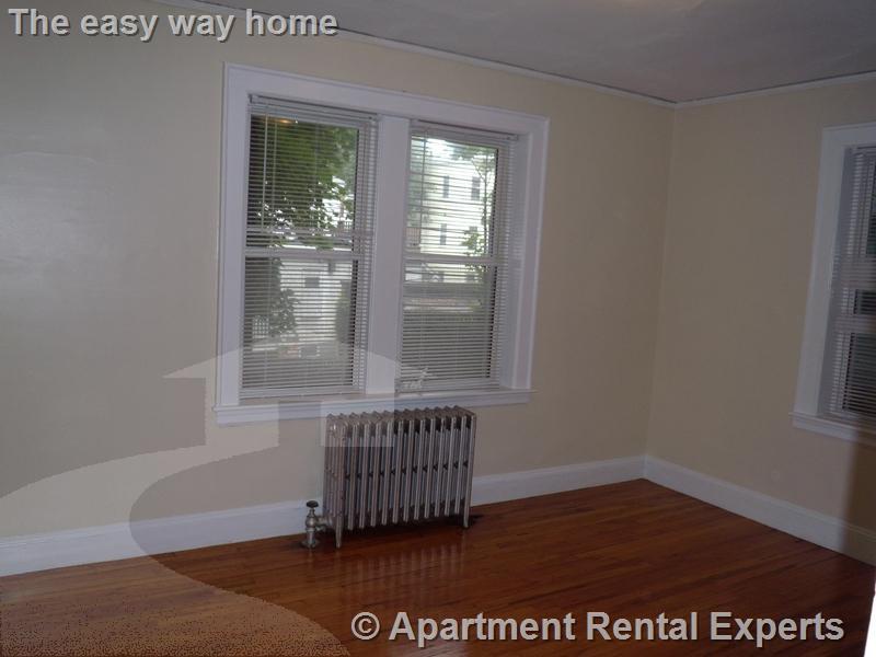 Studio bed, 1 bath apartment for rent at 4 Cogswell Ave Unit 7, Porter Square