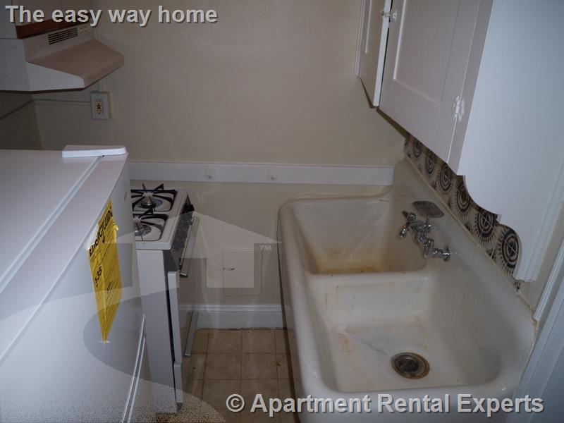 Studio bed, 1 bath apartment for rent at 4 Cogswell Ave Unit 7, Porter Square — photo 3 of 9