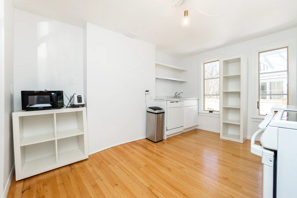 2 bed, 1 bath apartment for rent at 4 Cogswell Pl Unit 0, North Cambridge — photo 16 of 29