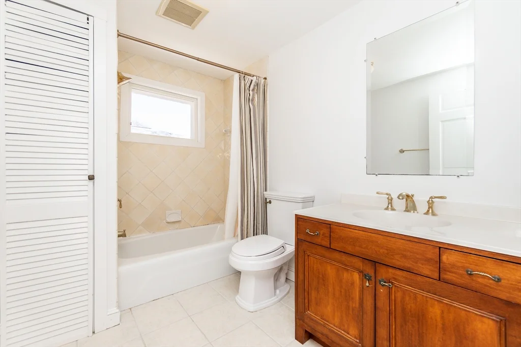 2 bed, 1 bath apartment for rent at 4 Cogswell Pl Unit 0, North Cambridge — photo 11 of 29