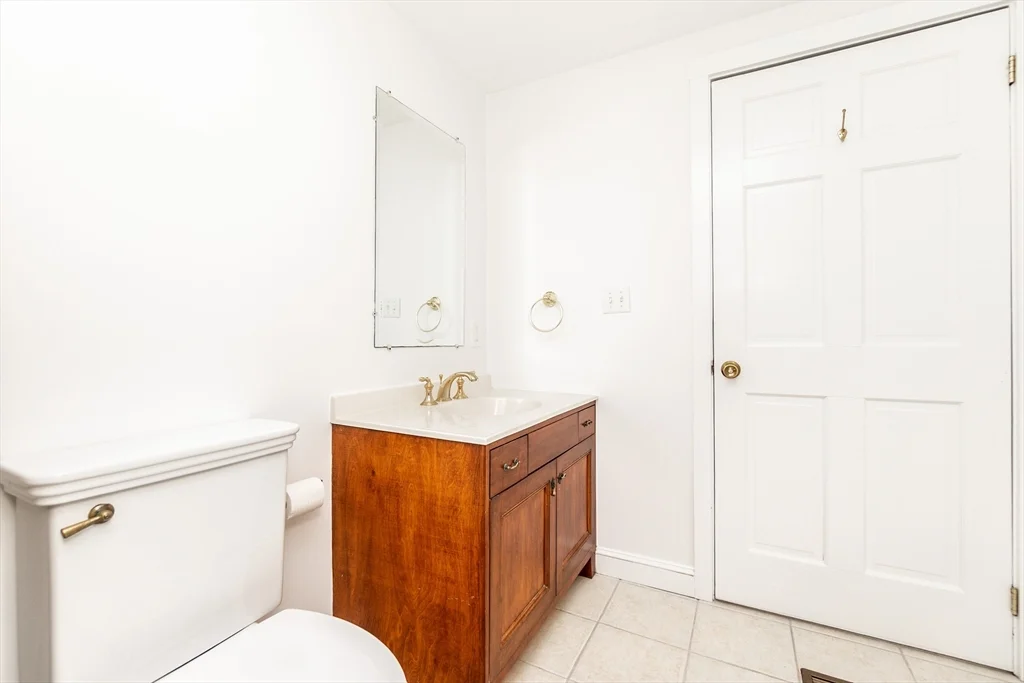 2 bed, 1 bath apartment for rent at 4 Cogswell Pl Unit 0, North Cambridge — photo 12 of 29