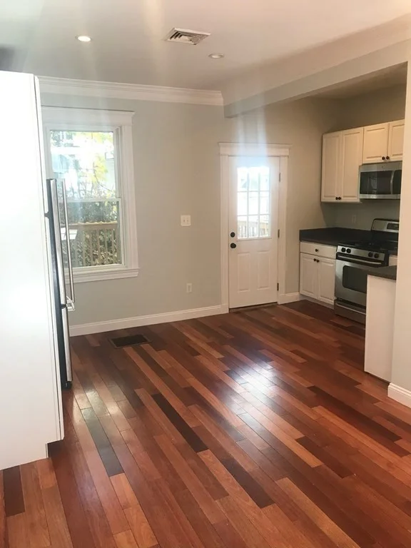 3 bed, 1 bath apartment for rent at 4 Colebrook St Unit 0, South Boston — photo 3 of 12