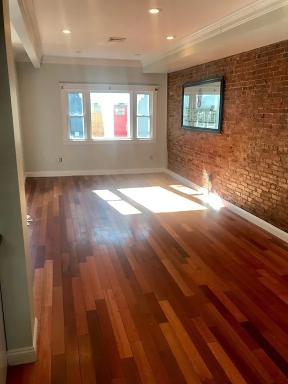 3 bed, 1.5 bath apartment for rent at 4 Colebrook St Unit 1, South Boston — photo 5 of 12