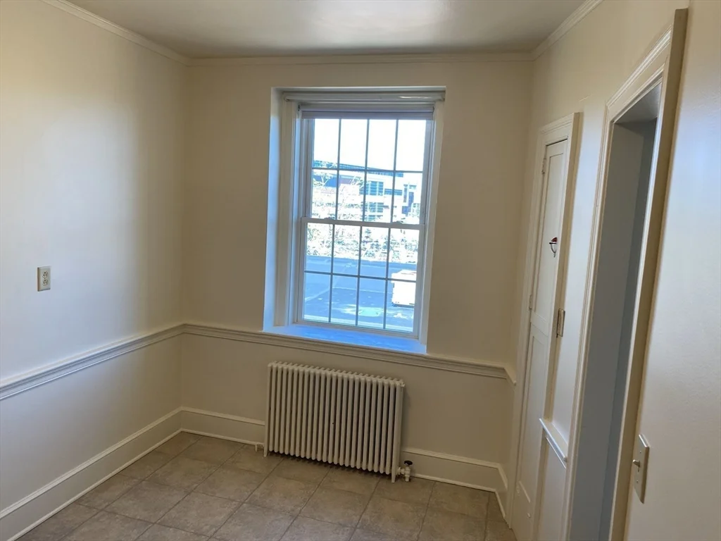 1 bed, 1 bath apartment for rent at 4 Columbian St Unit 10, Columbian Square — photo 10 of 16