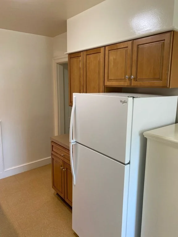 1 bed, 1 bath apartment for rent at 4 Columbian St Unit 6, Weymouth — photo 10 of 12