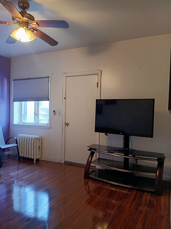 1 bed, 1 bath apartment for rent at 4 Commonwealth Ct Unit 7, Brighton — photo 2 of 15
