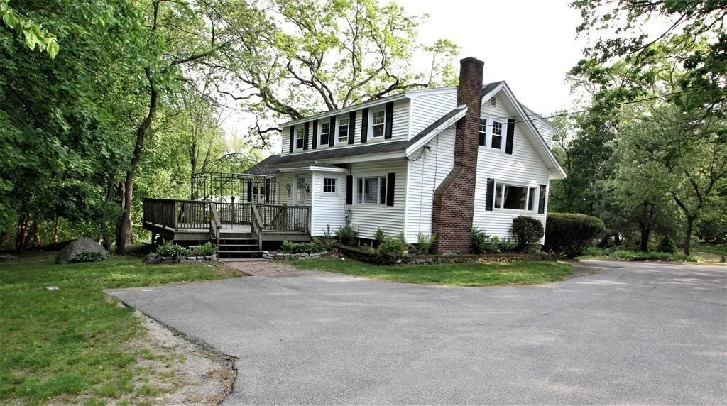 3 bed, 2 bath apartment for rent at 4 Concord St, North Reading