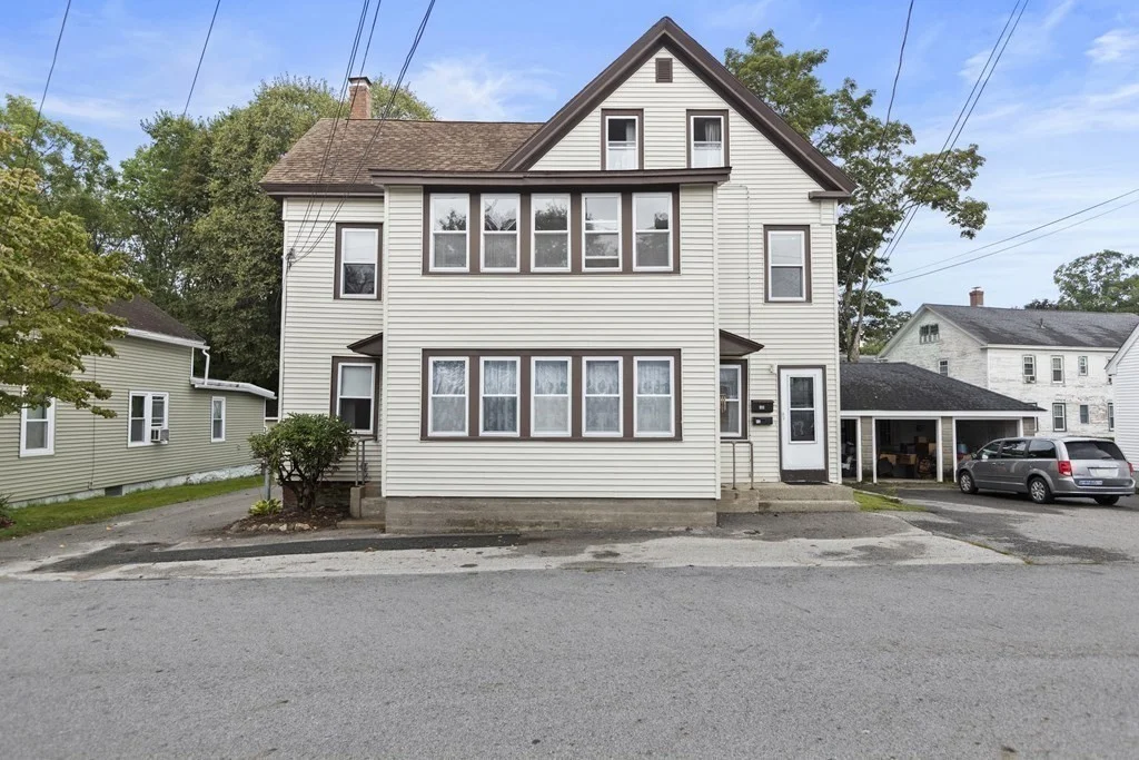 2 bed, 1 bath apartment for rent at 4 Coral Unit 3, Millbury — photo 1 of 9