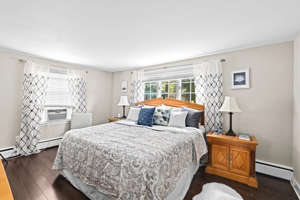 4 bed, 2 bath apartment for rent at 4 Country Dr, South Hingham — photo 16 of 37