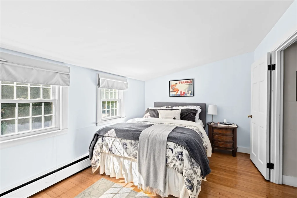 4 bed, 2 bath apartment for rent at 4 Country Dr, South Hingham — photo 19 of 37