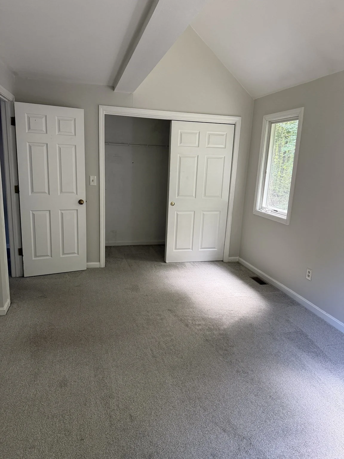 2 bed, 1 bath apartment for rent at 4 Country Hollow Ln Unit 4, Zip 01832 — photo 13 of 18