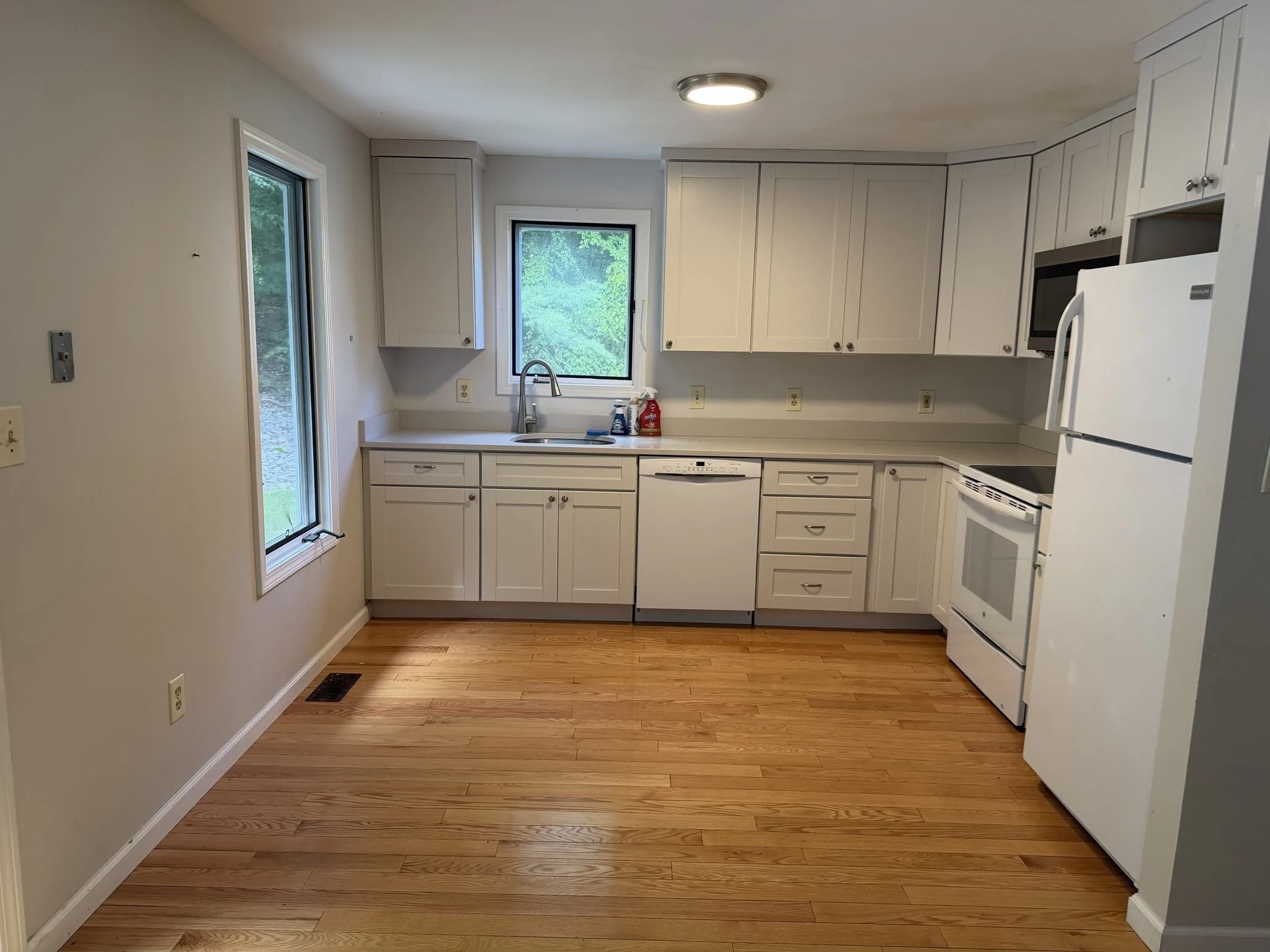 2 bed, 1 bath apartment for rent at 4 Country Hollow Ln Unit 4, Zip 01832 — photo 5 of 18