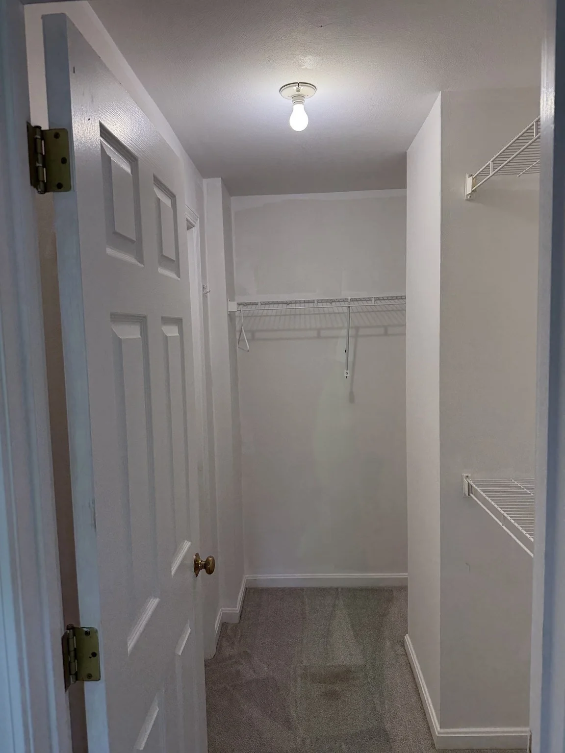2 bed, 1 bath apartment for rent at 4 Country Hollow Ln Unit 4, Zip 01832 — photo 10 of 18