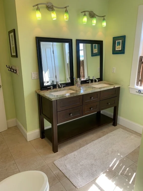 3 bed, 2 bath apartment for rent at 4 Creek St Unit 4, Mattapoisett — photo 12 of 17