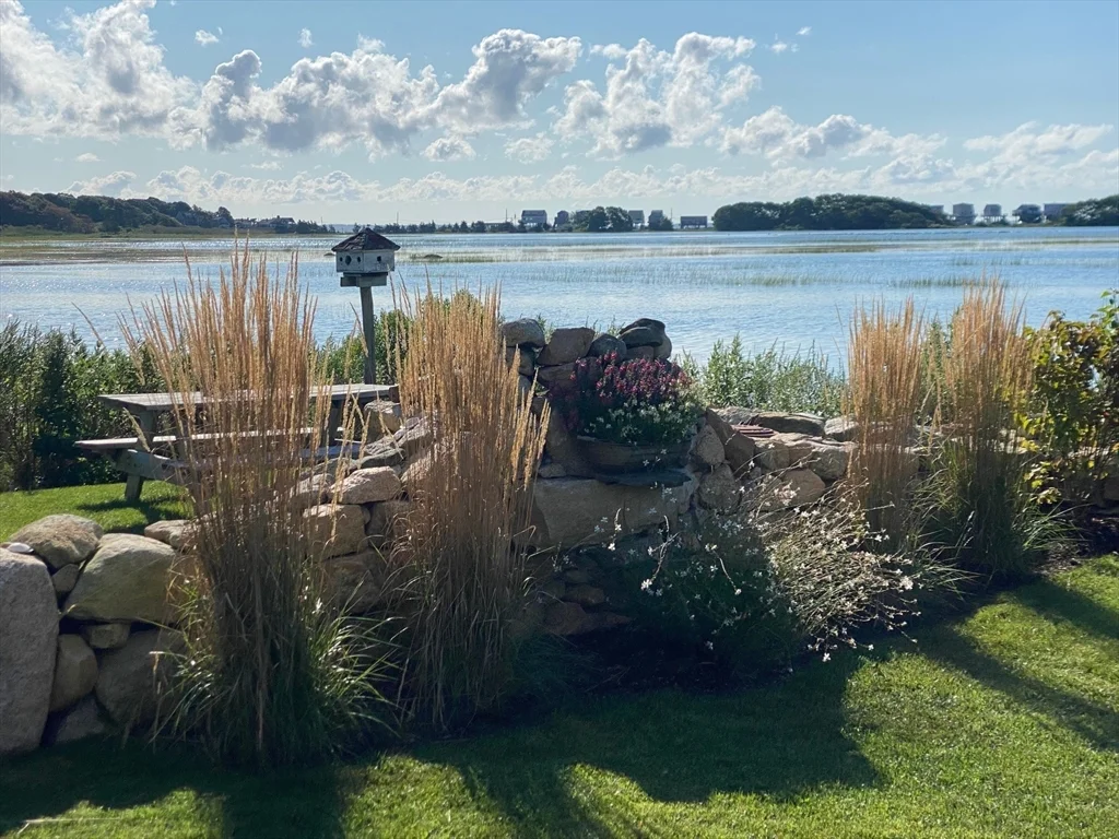 3 bed, 2 bath apartment for rent at 4 Creek St Unit 4, Mattapoisett — photo 13 of 17