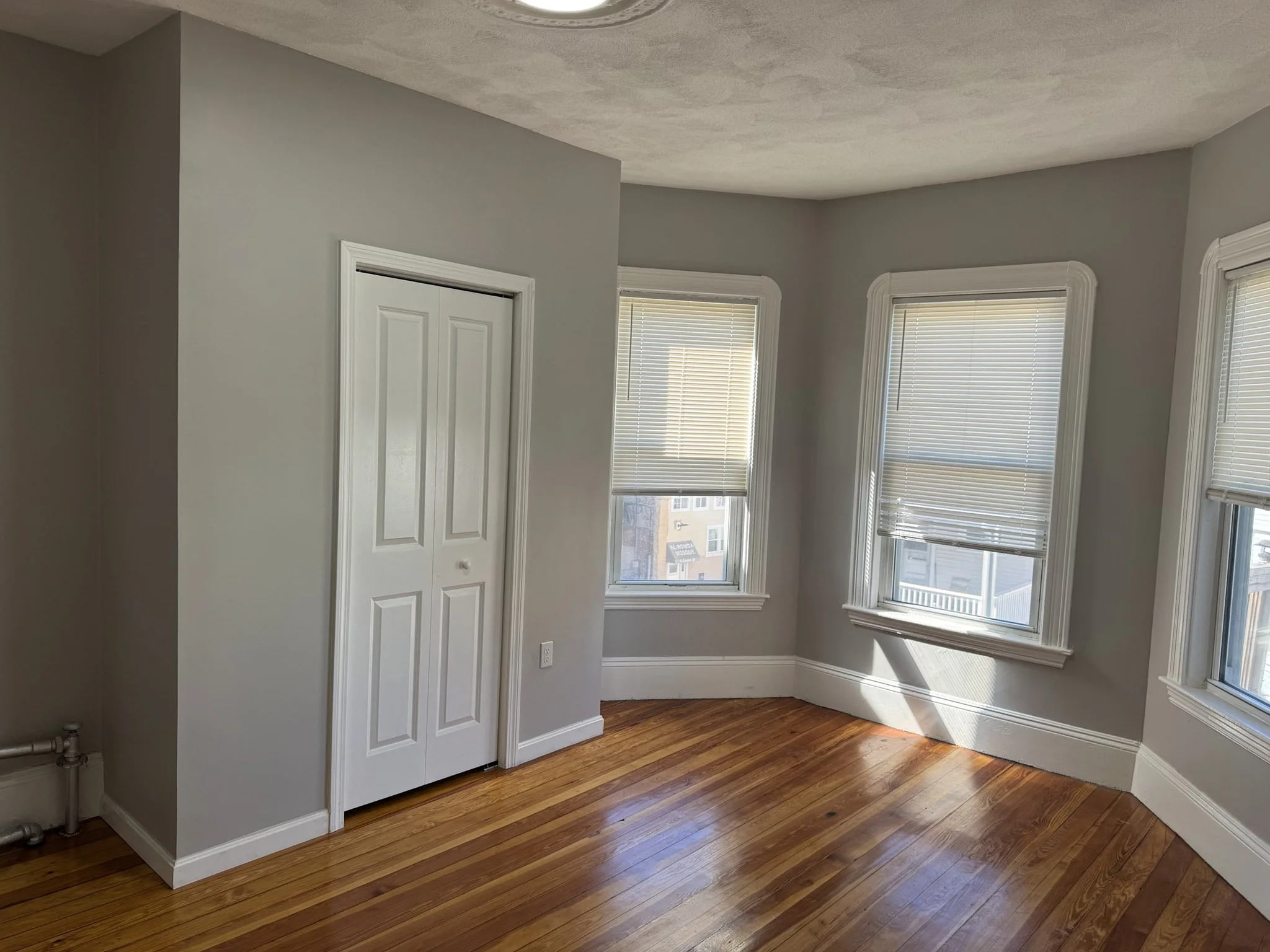 3 bed, 1 bath apartment for rent at 4 Creston Park Unit 3, Dorchester — photo 8 of 19