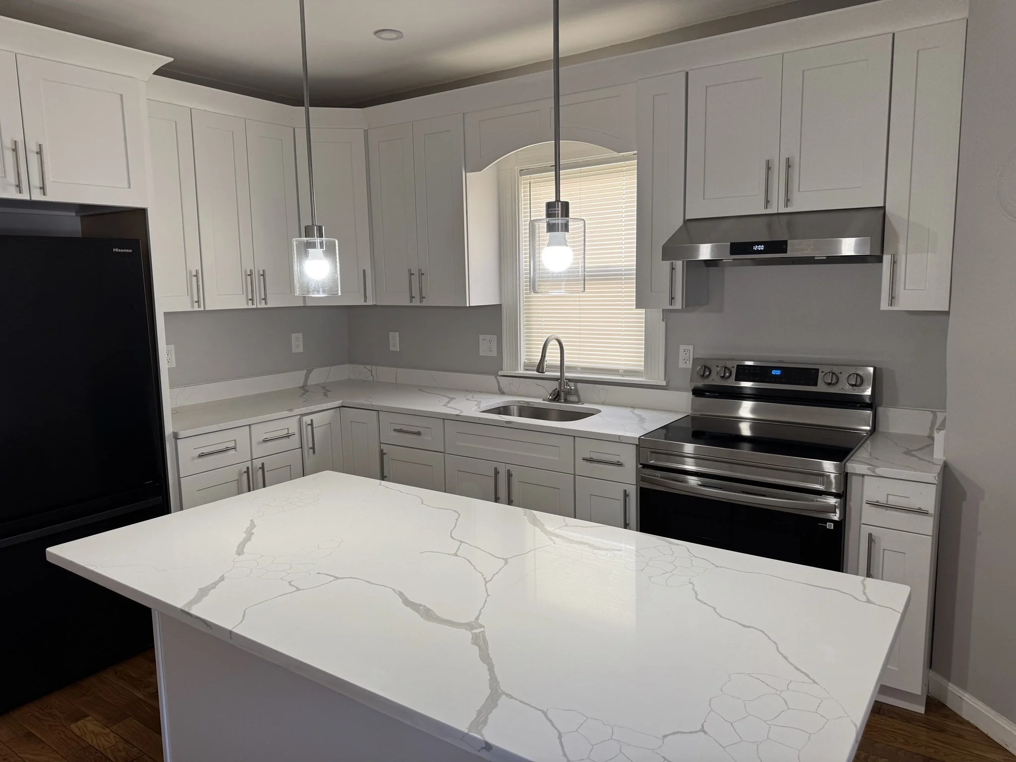 3 bed, 1 bath apartment for rent at 4 Creston Park Unit 3, Dorchester — photo 2 of 19