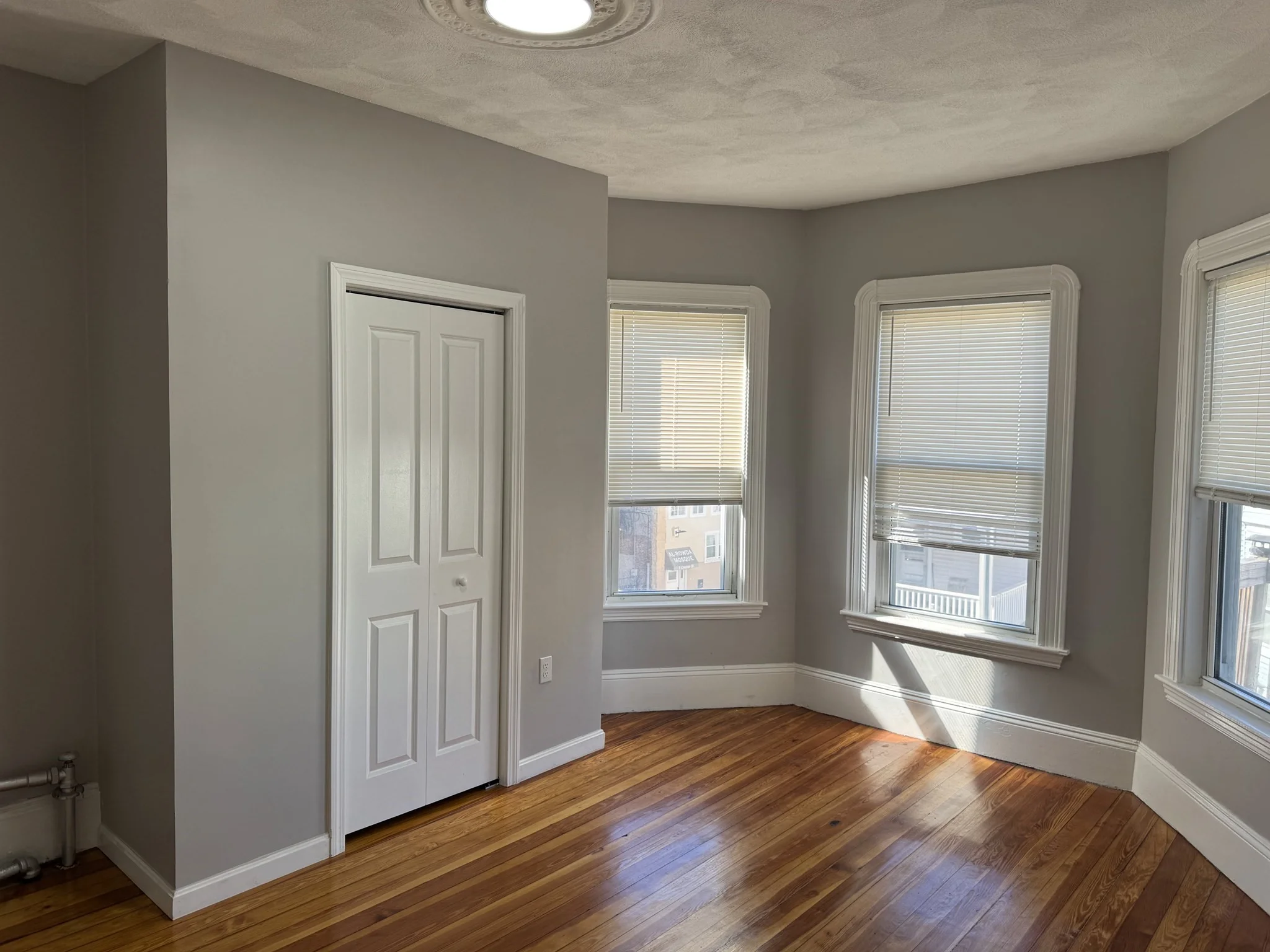 3 bed, 1 bath apartment for rent at 4 Creston Park Unit 3, Dorchester — photo 9 of 19