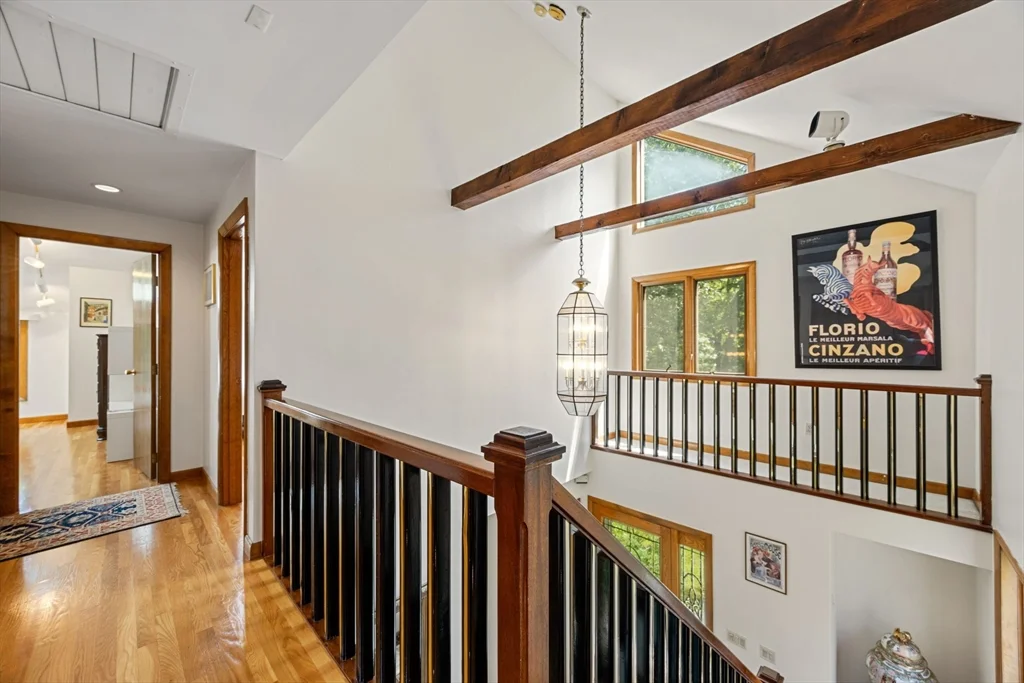 3 bed, 2 bath apartment for rent at 4 Crestview Ln, Milton — photo 28 of 35