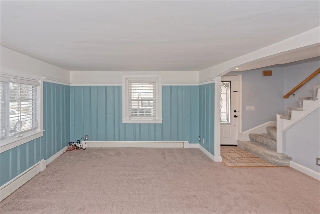 3 bed, 1 bath apartment for rent at 4 Cunniff Ave, Milford — photo 12 of 25