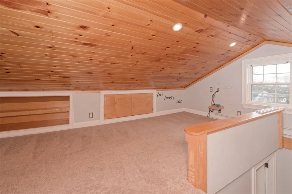 3 bed, 1 bath apartment for rent at 4 Cunniff Ave, Milford — photo 21 of 25