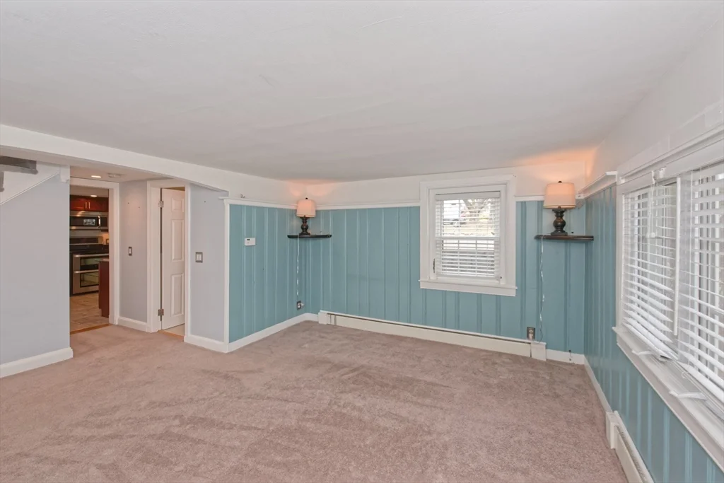 3 bed, 1 bath apartment for rent at 4 Cunniff Ave, Milford — photo 11 of 25