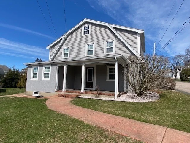 3 bed, 1 bath apartment for rent at 4 Cunniff Ave, Milford — photo 1 of 25
