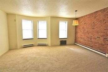 1 bed, 1 bath apartment for rent at 4 Cypress Rd Unit 401, Brighton — photo 3 of 7