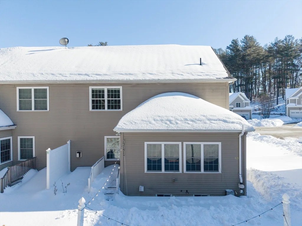 3 bed, 2 bath apartment for rent at 4 Cyrus Way Unit 4, Northborough — photo 33 of 36